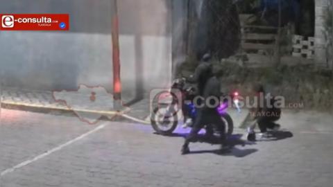 Malandros abordo de una moto asaltan a masculino en calles solitarias de SPM