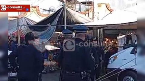 Intentan linchar a hombre que apuñaló a una mujer en el mercado 12 de Mayo de Apizaco