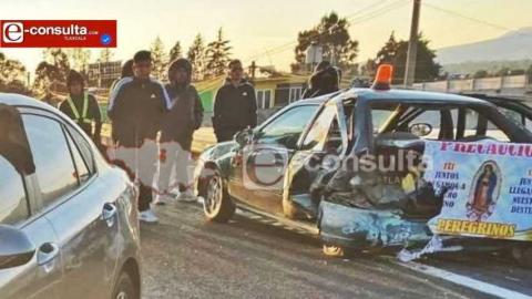Choque en Xaloztoc deja cuatro lesionados leves; eran peregrinos de Puebla