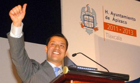 Enfrenta Orlando Santacruz dos procesos administrativos