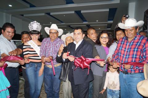 En el marco de la Feria de Todos fue inaugurado el pabellón del pulque y el artesanal imagen 3