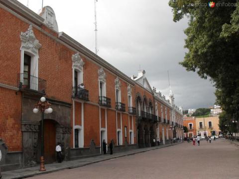 No reciben pago de su quincena trabajadores por honorarios del gobierno