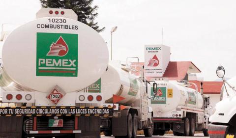 Continúa regularizándose el abasto de gasolinas: Pemex