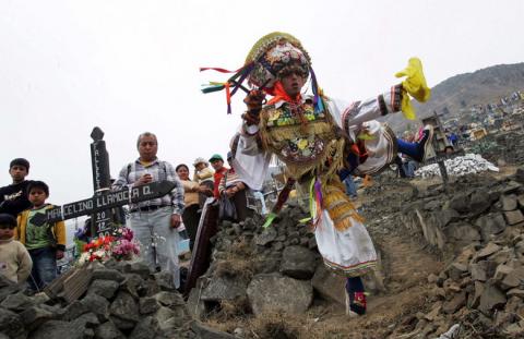 México, Perú, Estados Unidos e Inglaterra celebran Día de Muertos