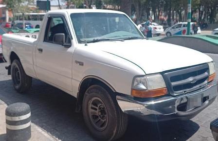 Asegura PGJE camioneta con reporte de robo en Puebla