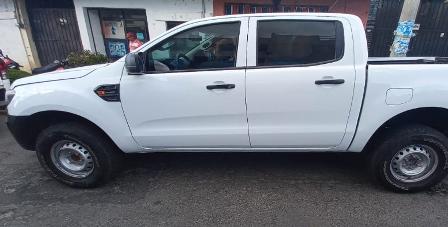 Camioneta con reporte de robo fue asegurada por la PGJE