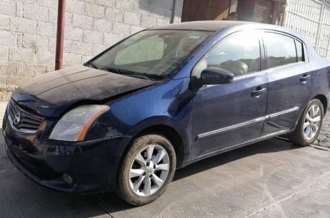 Policías de investigación de PGJE localizan vehículo abandonado