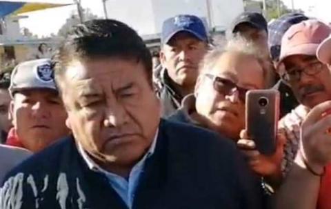 Se descara Rubén; quiere ser diputado y simula defensa límites