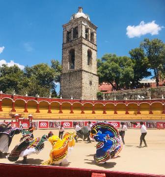 Se presenta el grupo NEI en la Plaza de Toros de la capital imagen 1