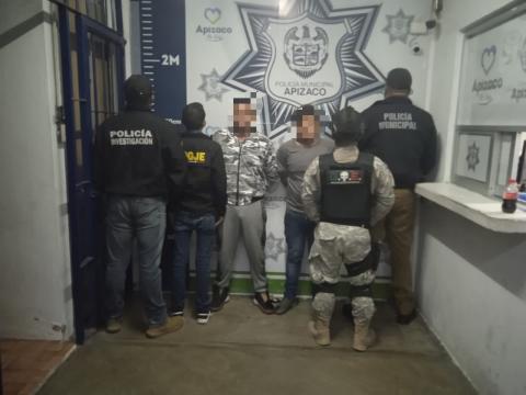Policía Municipal de Apizaco frustra asalto a camión y asegura a dos presuntos delincuentes imagen 2