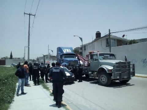 Detiene policía unidad robada en San Pablo del Monte