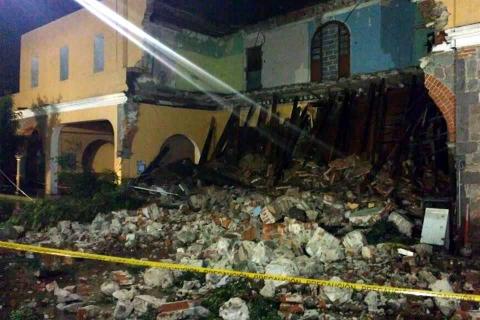 Alistan proyecto para rescatar portal histórico en Apetatitlán