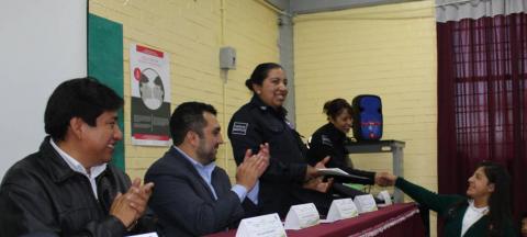 Les dotamos herramientas para que enfrenten los problemas cotidianos: alcalde imagen 4