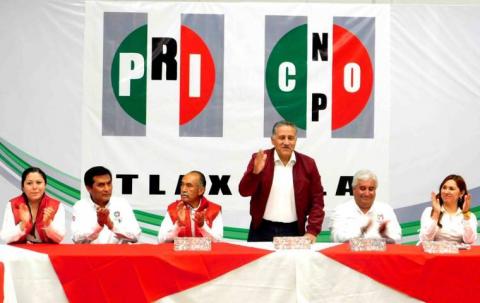 Ni porque van perdiendo reciben a líder nacional de la CNOP