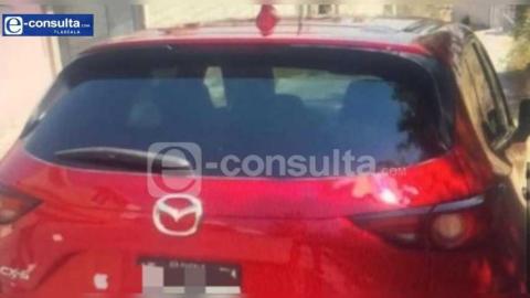 Robo violento en Ocotelulco; dos hombres despojan a un joven de su camioneta