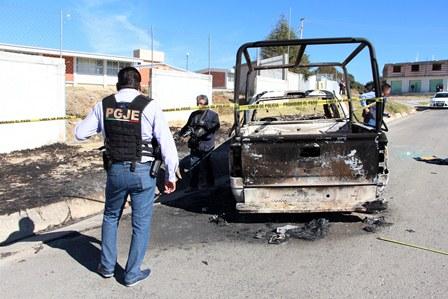 Ubican peritos de la PGJE tres armas calcinadas en SPM