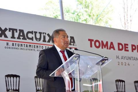Proyectos afines para el desarrollo de Ixtacuixtla promete Alberto Hernández Olivares