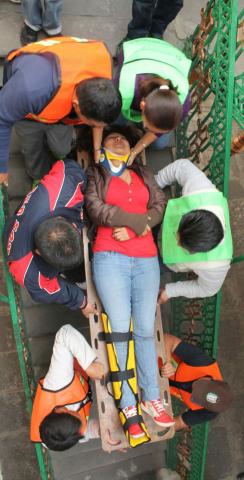 Capacitan a funcionarios y personal del ayuntamiento de Tlaxcala en brigadas de emergencias imagen 2