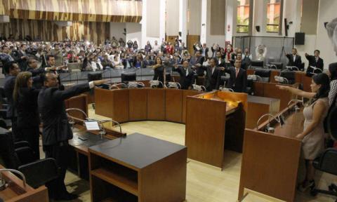 Queda instalada 62 Legislatura, PRD se queda con Mesa Directiva imagen 3
