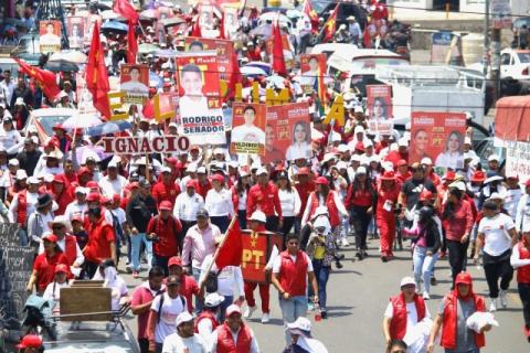 Marea roja en Zacatelco: apoya a El Puma. El PT se moviliza triunfante