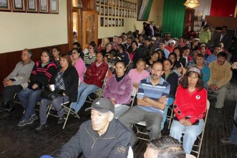 Propicia VHR dialogo entre Directivos y ex trabajadores de Calzado Sandak imagen 3