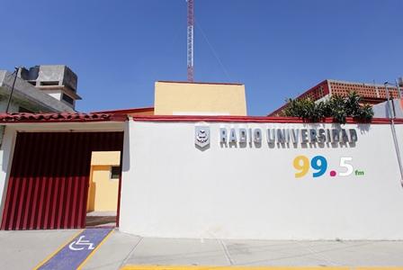 Reconoce INEGI la intensa labor de la estación de la UATx