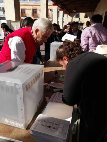 Noé Rodríguez vota en Calpulalpan imagen 7