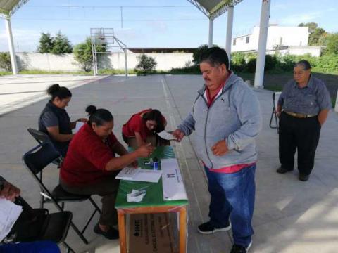 Noé Rodríguez vota en Calpulalpan imagen 16