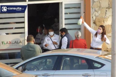 Madriguera de priístas se reúnen en inmueble público para ver el debate