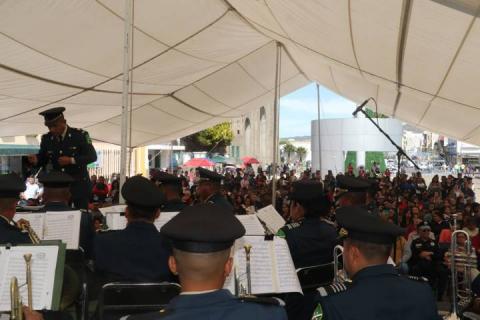 Con gran aceptación concierto de la VI Región Militar en Apizaco imagen 1