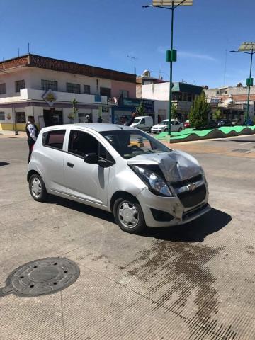 Taxista amenaza a automovilista imagen 1