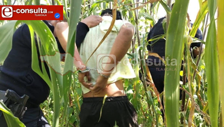 Intentó robar una moto en Zacatelco y acabó atrapado entre las milpas