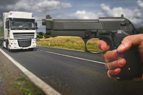 Hombres armados roban camión de carga en Santa Cruz Tlaxcala