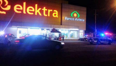 Sujetos armados atracan Elektra en Chiautempan y escapan