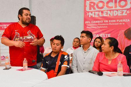 Se reúne Rocío Meléndez con comerciantes de La Magdalena Tlaltelulco imagen 1