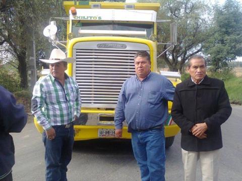 Alcalde Francisco Román Sánchez resuelve problema en camino real imagen 3