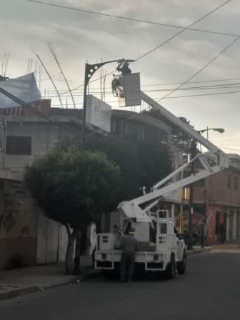 Alcalde mejora la imagen urbana de la calle Ayuntamiento imagen 2