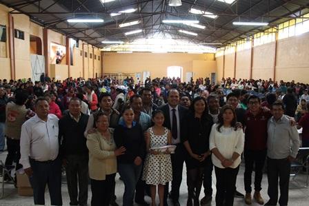 Entregan útiles escolares gratuitos en Santa Cruz Tlaxcala imagen 1