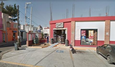 Atracan Oxxo en Huamantla; ladrón huyó sin problemas
