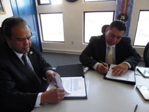 Firman convenio Apetatitlán y UMT; incluye becas, capacitación y certificación para la comuna imagen 2