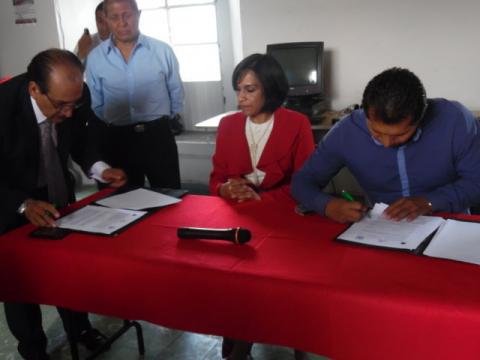 Inaugura Carlos Luna Vázquez, Plaza Comunitaria en Amaxac imagen 2