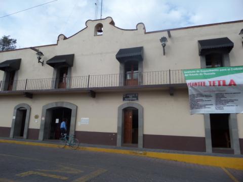 Integran brigadas de PC con personal de la administración municipal de Tetla