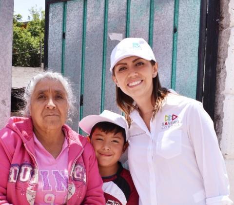Mujeres y jefas de familia eje de mis propuestas: Sandra