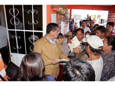 Gran afluencia en audiencia ciudadana en comunidad Francisco Sarabia de Calpulalpan imagen 4
