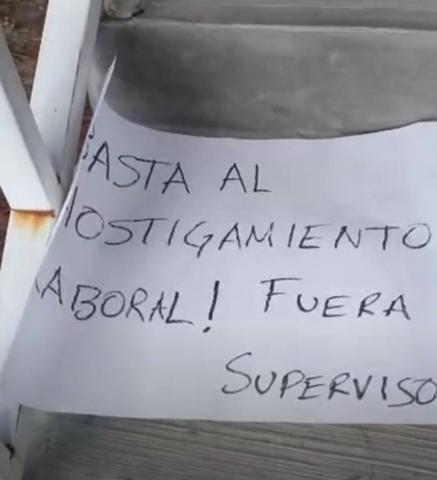 Clausuran maestros oficina de supervisor por abusivo imagen 2