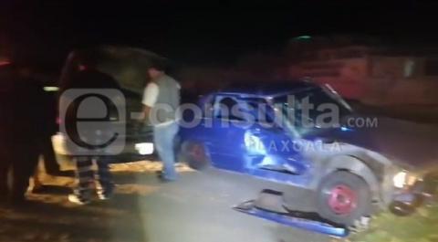 Aparatoso choque sobre la carretera Apizaco-Tlaxco