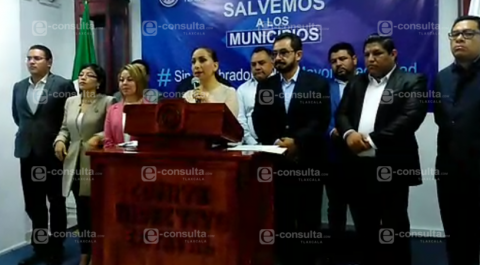 Se ofenden los Panuchos y arremeten contra AMLO