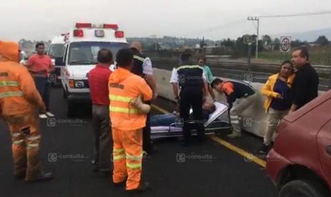 Ebrio choca en el periférico de Tlaxcala