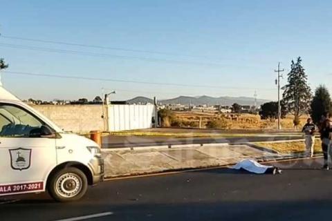 Muere motociclista sobre el libramiento de Apizaco