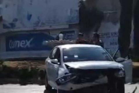Choque abajo en la entrada a la ciudad de Tlaxcala